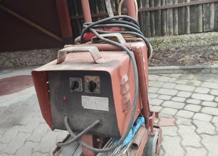 Grajewo ogłoszenia: Sprzedam niemiecką spawarkę z przełącznikiem na jedną fazę i...