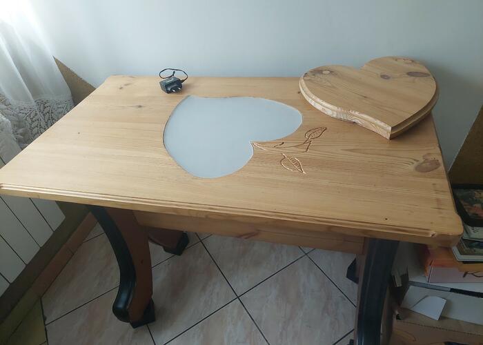 Grajewo ogłoszenia: Sprzedam zabytkowy podświetlany stół oraz stolik kawowy 
Stół...